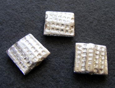 Quadrat, 16 mm, versilbert, matt gebürstet