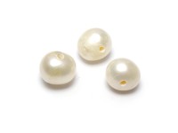 Großdurchbohrte Süßwasserperle, 8-9 mm, natur Großdurchbohrte Süßwasserperle, 8-9 mm, natur