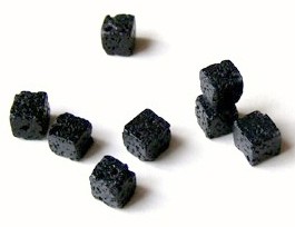 1 Strang Lava, Würfel, 9 mm, schwarz