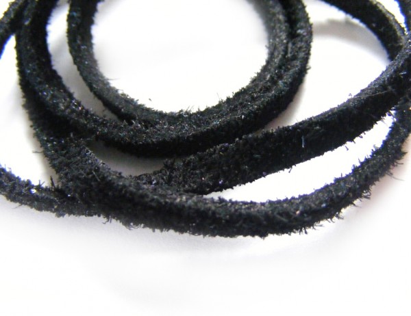 Velourleder, 4 mm, flach, schwarz