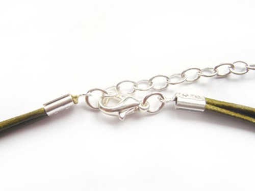 Lederkette dreireihig, 35 cm, oliv