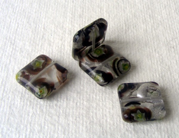 Fantasieperle, schwarz/silber