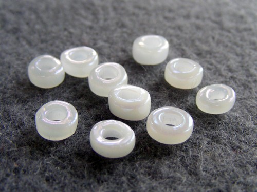 Roccailles, 6 mm, weiß irisierend