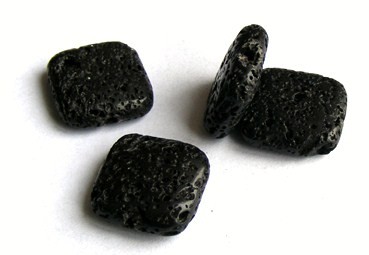 1 Strang Lava, Quadrat, 18 mm, schwarz