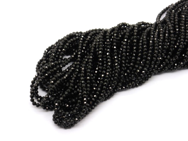 1 Strang Spinell, 2 mm, schwarz